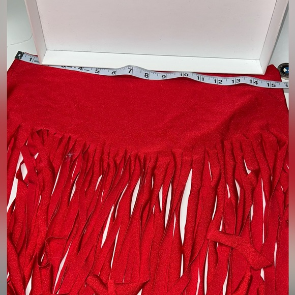 Beach skirt with fringe bottom - Picture 4 of 4